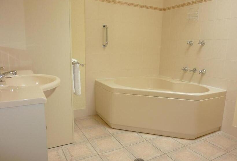 Апартаменты 2 Спальни, Bayview Apartments