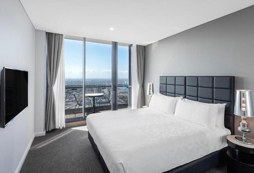 带3个卧室的套间, Meriton Suites Southport