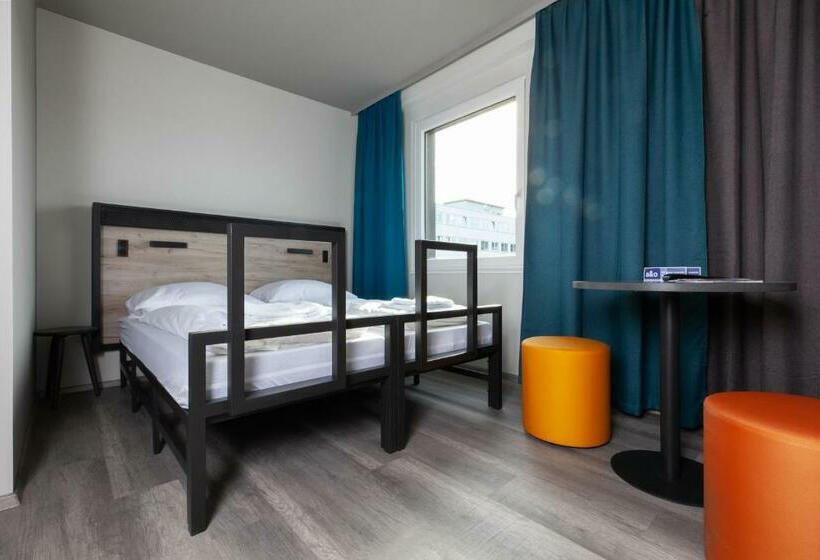 Номер Стандарт, a&o Frankfurt Ostend