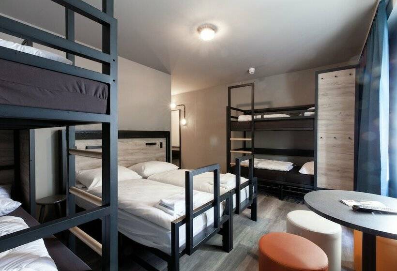 Кровать в Общей Комнате, a&o Frankfurt Ostend