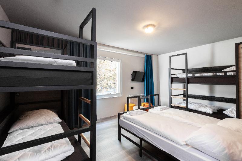 Четырехместный Номер Стандарт, a&o Frankfurt Ostend