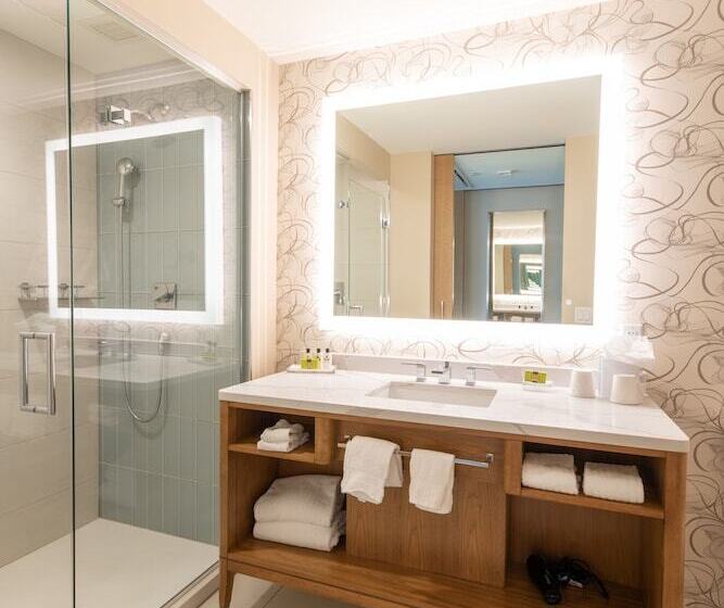 חדר קלאב, Intercontinental San Diego, An Ihg