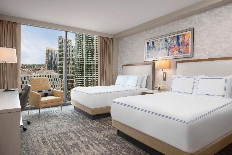 חדר קלאב, Intercontinental San Diego, An Ihg