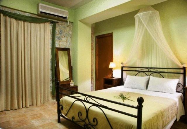 Апартаменты 2 Спальни, Vlyhada Guesthouse