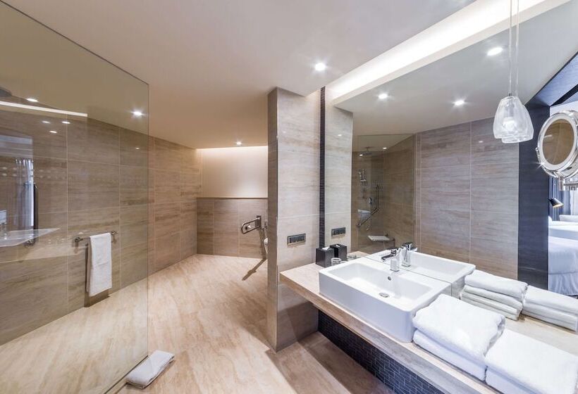 سوییت جونیور, Radisson Collection Hotel Bamako