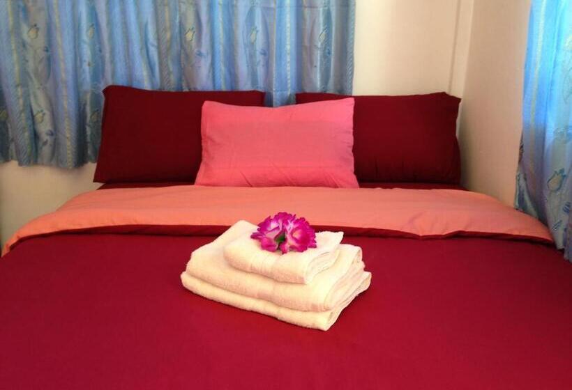 اتاق استاندارد چهار تخته, Areeya Resort