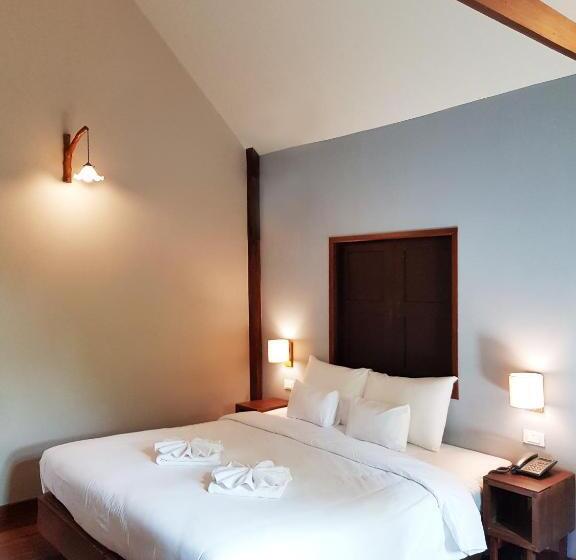 Büyük Çift Kişilik Yataklı Delüks Oda, Pan Kled Villa Eco Hill Resort   Sha Extra Plus
