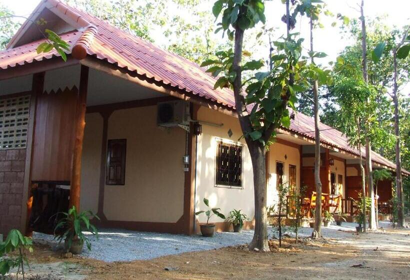 Семейный Номер, Sakthong Resort
