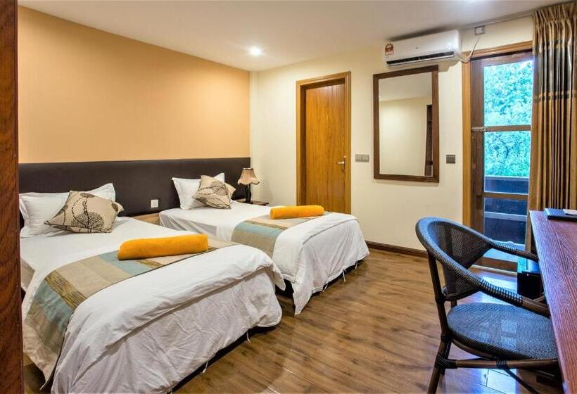 Deluxe Room, West Sands
