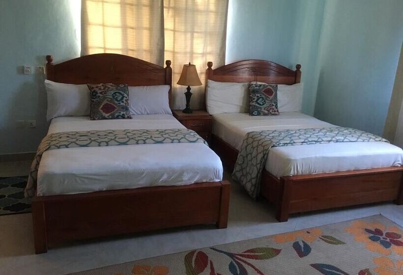 Номер Deluxe, Coconut Pointe Villa & Beach Resort