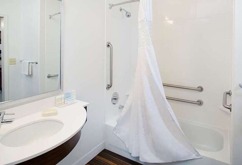 Студия Премиум, Home2 Suites By Hilton Los Angeles Montebello