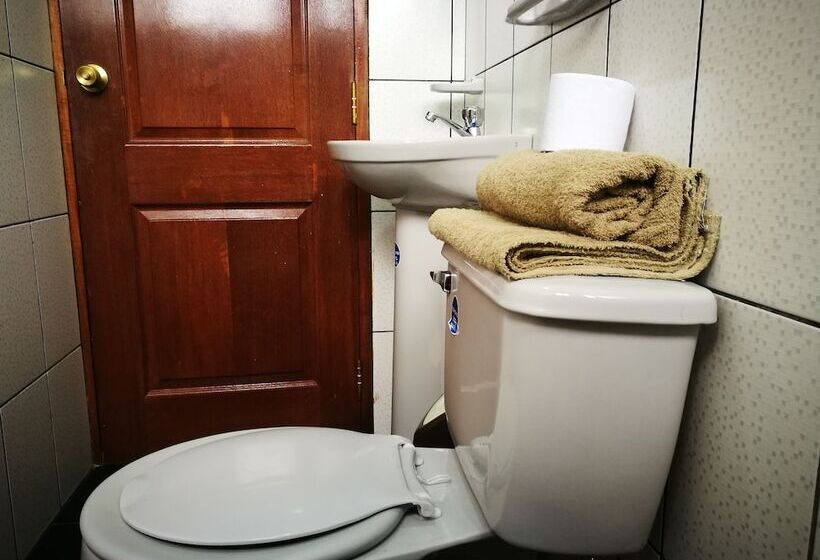 اتاق لوکس, Bolivian Heights Hostel