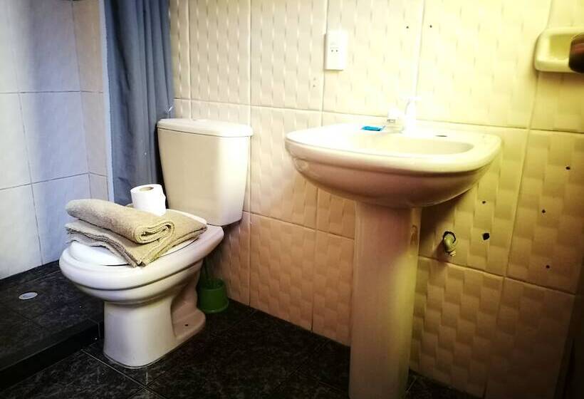 اتاق خانوادگی, Bolivian Heights Hostel