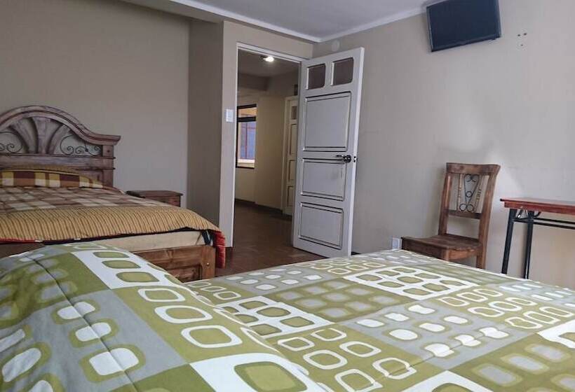اتاق خانوادگی با سرویس بهداشتی مشترک, Bolivian Heights Hostel