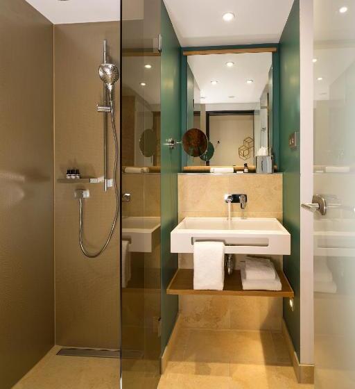 Номер Стандарт, Indigo Dresden   Wettiner Platz, An Ihg