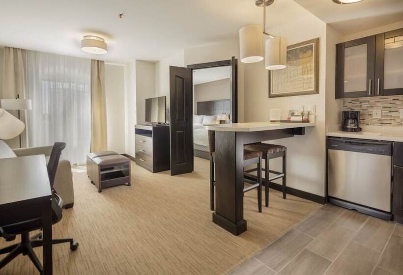スイート, Staybridge Suites   Saltillo, An Ihg