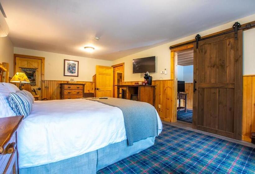 Семейный Номер, Garnet Hill Lodge