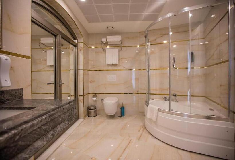 مجموعه ویستا شهر, Palde Hotel & Spa