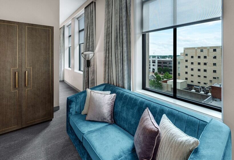 Люкс, Tulsa Club Hotel, Curio Collection By Hilton