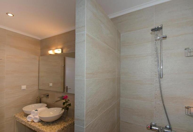 带2个卧室带海景的公寓, Villa Sosanna