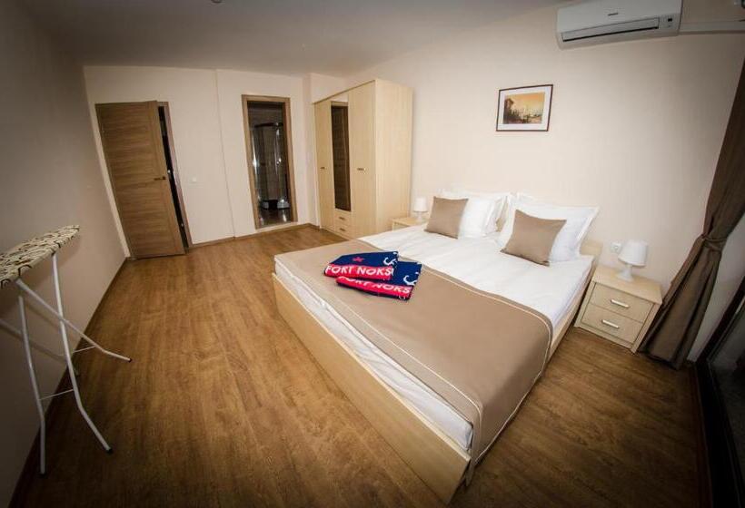 Апартаменты 3 Спальни, Premier Fort Cuisine   Full Board