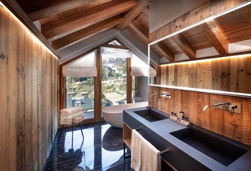 Люкс, Le Massif Hotel & Lodge Courmayeur The Leading Hotels Of The World