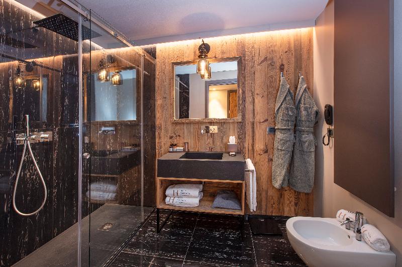 Номер Deluxe, Le Massif Hotel & Lodge Courmayeur The Leading Hotels Of The World