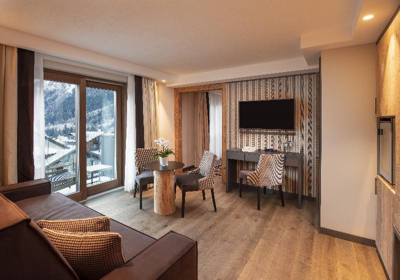 Люкс, Le Massif Hotel & Lodge Courmayeur The Leading Hotels Of The World