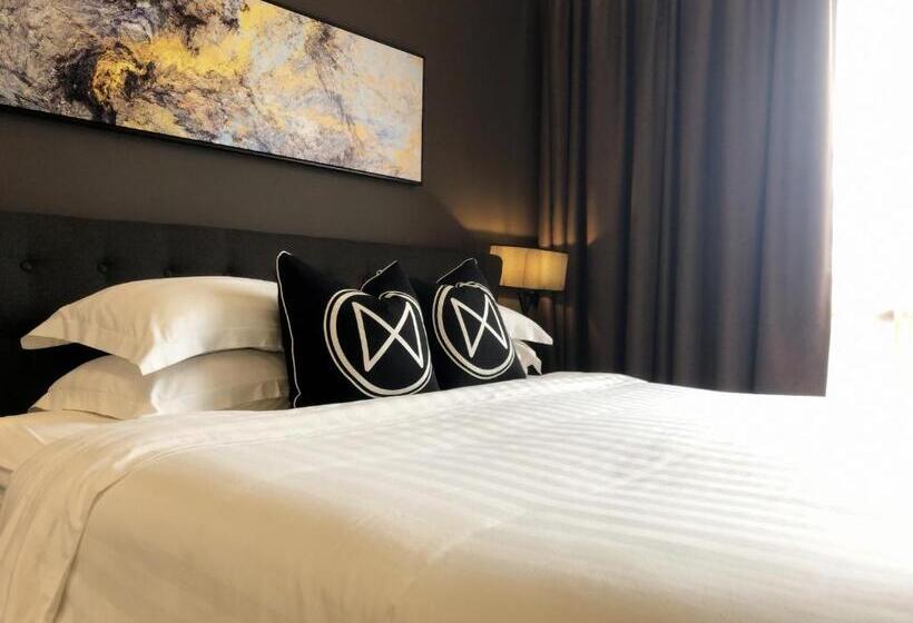 Апартаменты 3 Спальни, M Roof Hotel & Residences