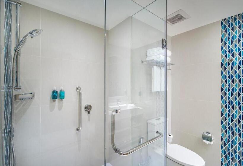 Семейный Номер, Ozo Phuket