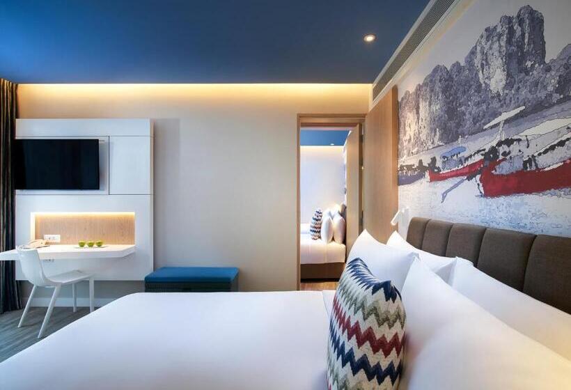 חדר משפחתי, Ozo Phuket