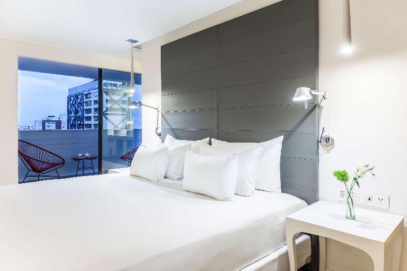 חדר דחוקס עם מיטת קינג, Ozo Phuket