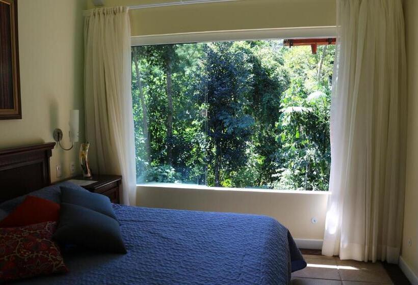 디럭스 스위트, Auberge Suisse Pousada