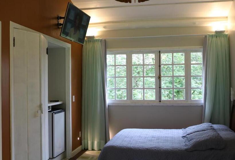 디럭스 방갈로, Auberge Suisse Pousada