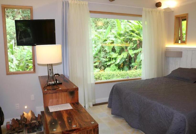 패밀리 방갈로, Auberge Suisse Pousada