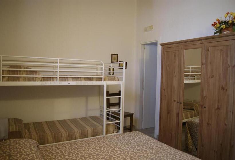 اتاق استاندارد چهار تخته, Agriturismo Le Vedute