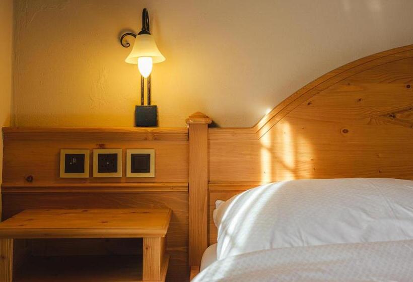 Номер Стандарт Вид на Горы, Guesthouse By The Rex