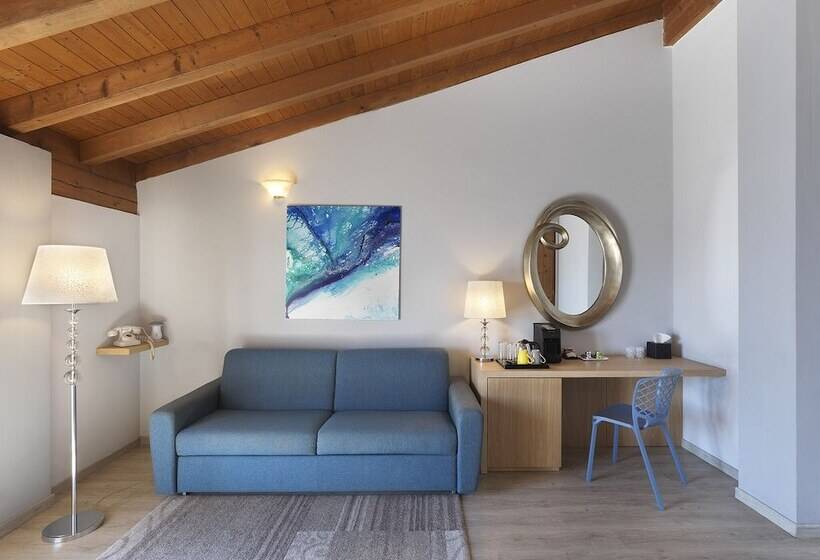 سوییت جونیور با چشم‌انداز دریاچه, Residence Panorama La Forca, Gtsgroup