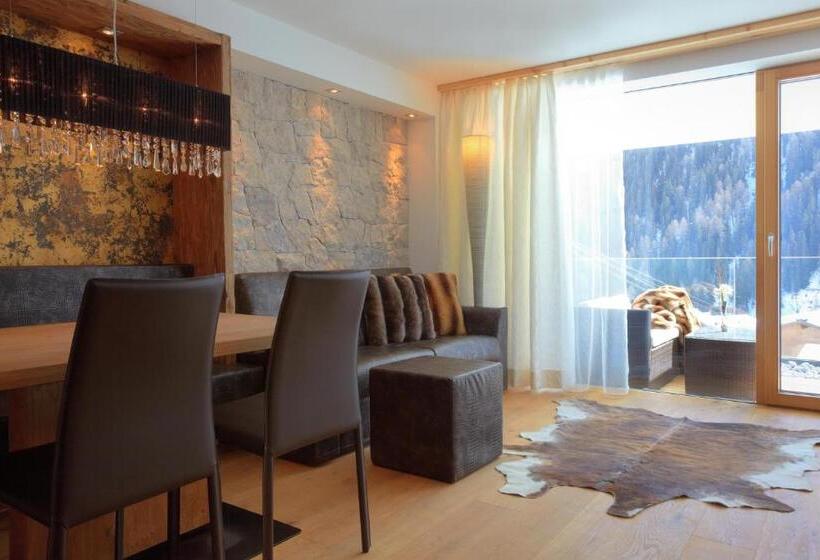 Апартаменты 2 Спальни, Alpinlodge & Spa