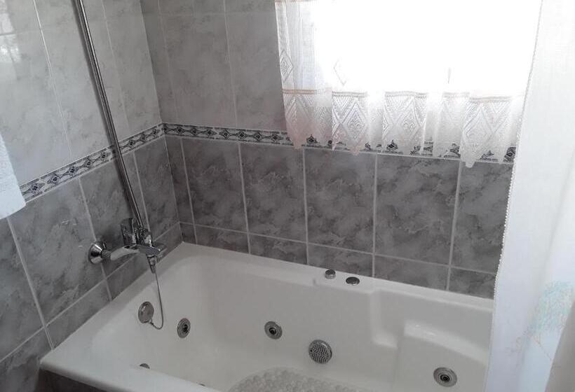 Номен Superior с Гидромассажем, Hostal San Andres