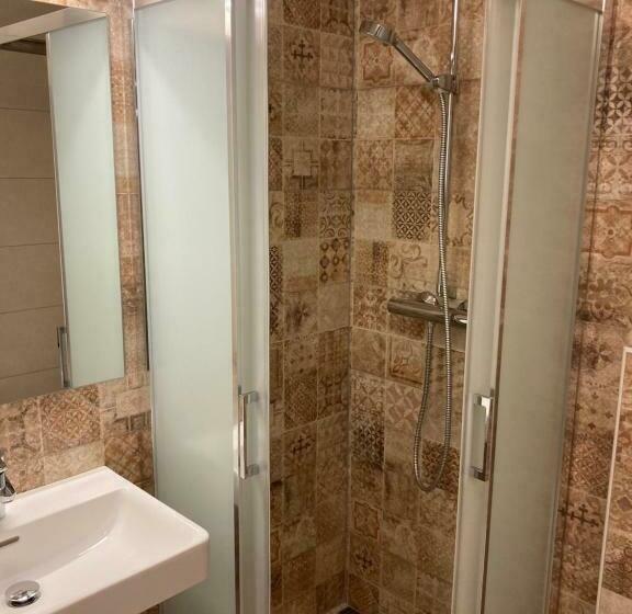 اتاق استاندارد سه نفره, Pension U Sv. Prokopa