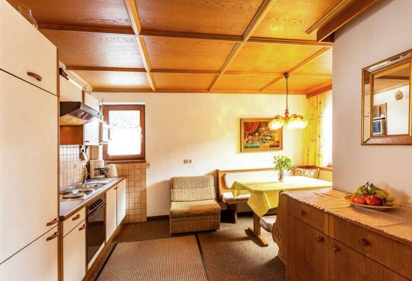 דירת שלושה חדרים, Haus Talblick