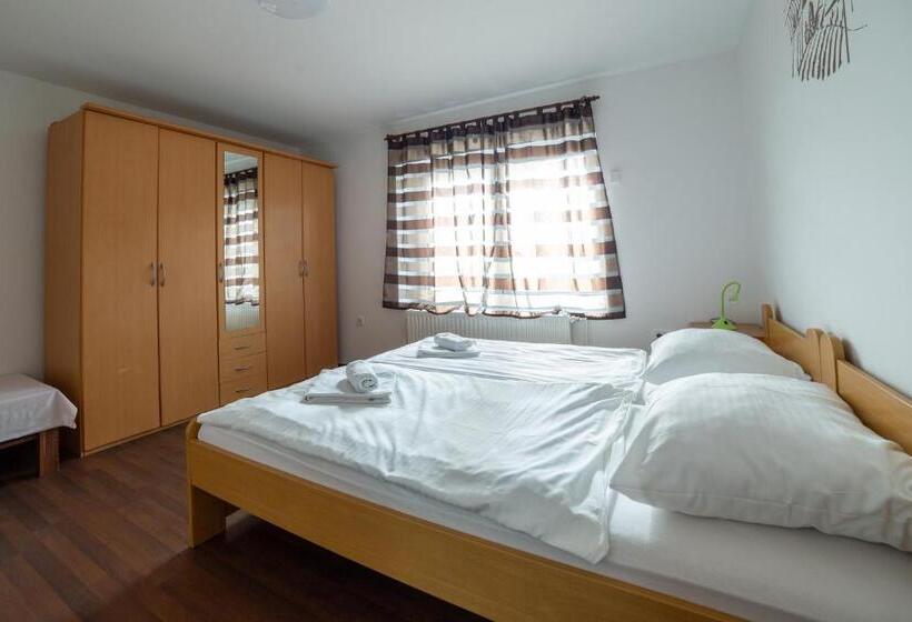 آپارتمان 3 خوابه, Apartments Silva
