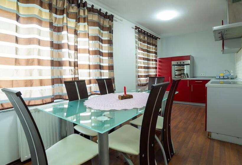 آپارتمان 1 خوابه, Apartments Silva
