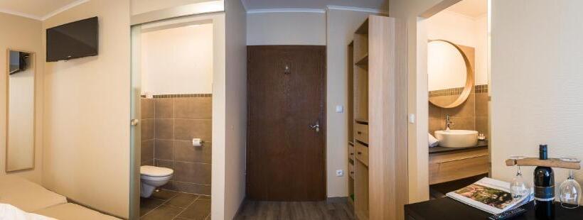 Номер Стандарт, Pension Julia & Haus Elisabeth   Wallner S Hofheuriger & Weinhof