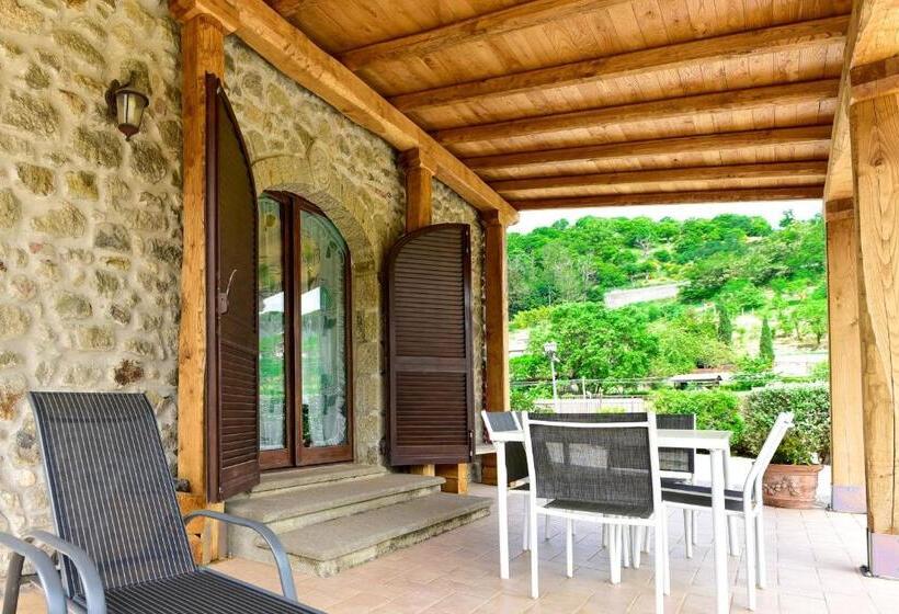 １ベッドルームのデラックスアパートメント, Agriturismo Castello Delle Fornaci   Private Jacuzzi