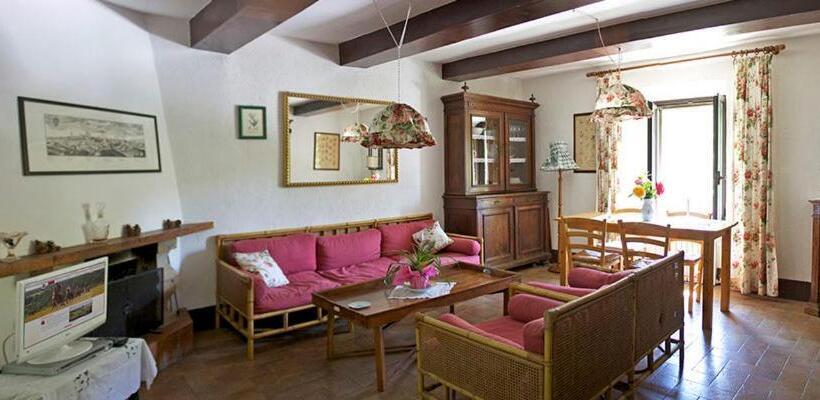Апартаменты 3 Спальни, Castello Santa Cristina