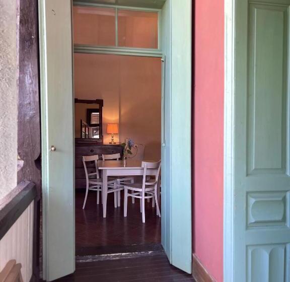 1 Bedroom Apartment Lake View, Villa Streintz