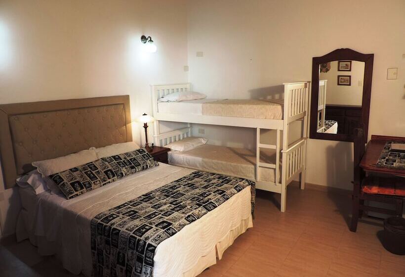 חדר סטנדרט לארבעה, Hosteria Las Piedras
