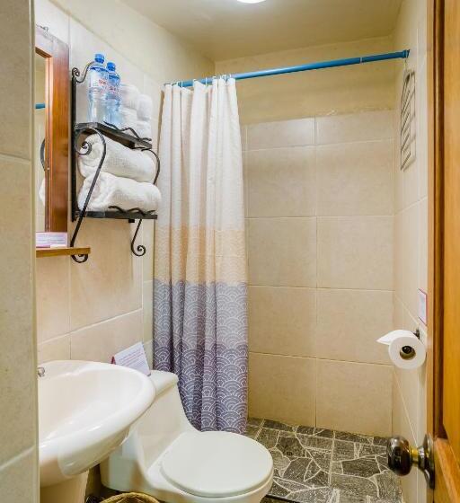 Семейный Номер, Pisac Inn